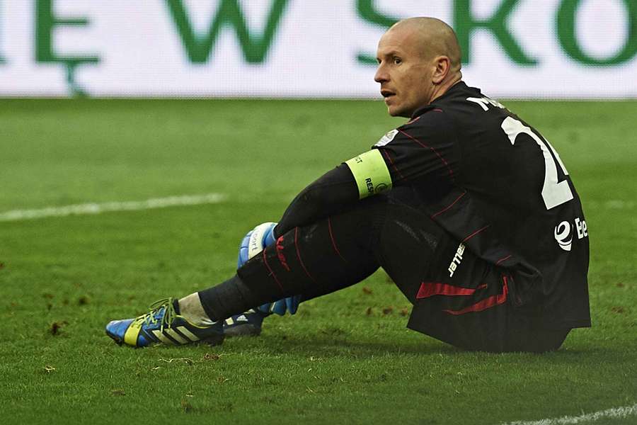 Zmarł bramkarz Mateusz Bąk, który z Lechią Gdańsk przeszedł szlak od A klasy do Ekstraklasy Zmarł bramkarz Mateusz Bąk, który z Lechią Gdańsk przeszedł szlak od A klasy do Ekstraklasy