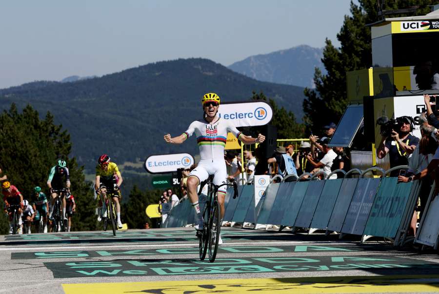 Pogacar wygrał trzeci etap i objął prowadzenie w Tour de France. "To była niesamowita końcówka" Pogacar wygrał trzeci etap i objął prowadzenie w Tour de France. "To była niesamowita końcówka"