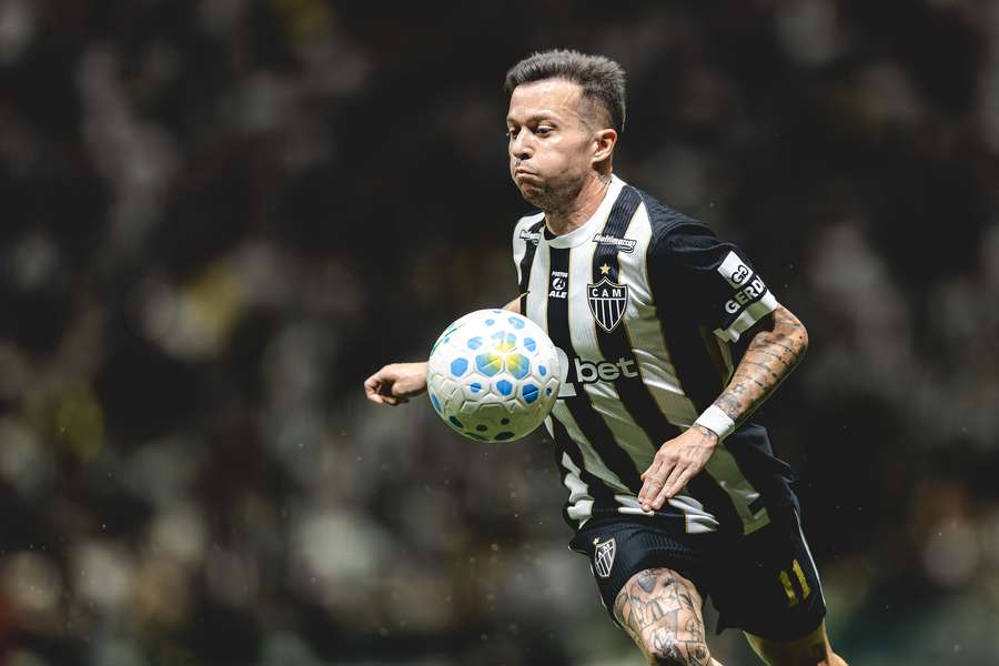 Bernard e o Atlético-MG foram vaiados Bernard e o Atlético-MG foram vaiados