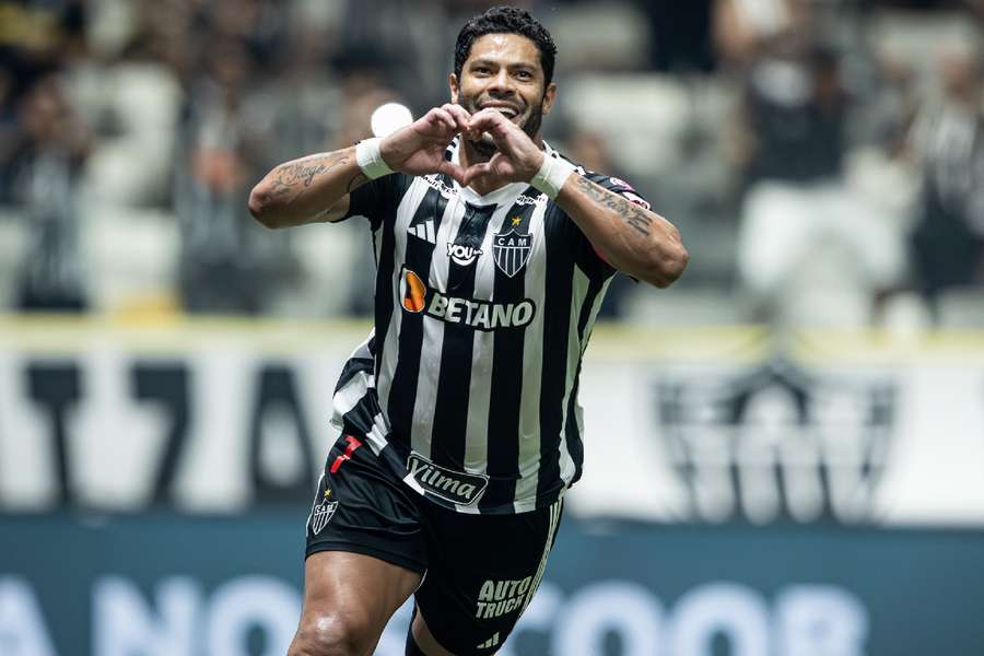 Hulk marcou de pênalti na Arena MRV