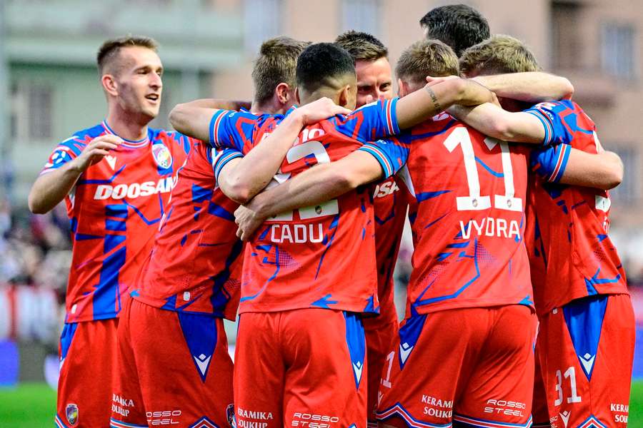 Plzeň může zakončit základní část ligy na druhém místě.