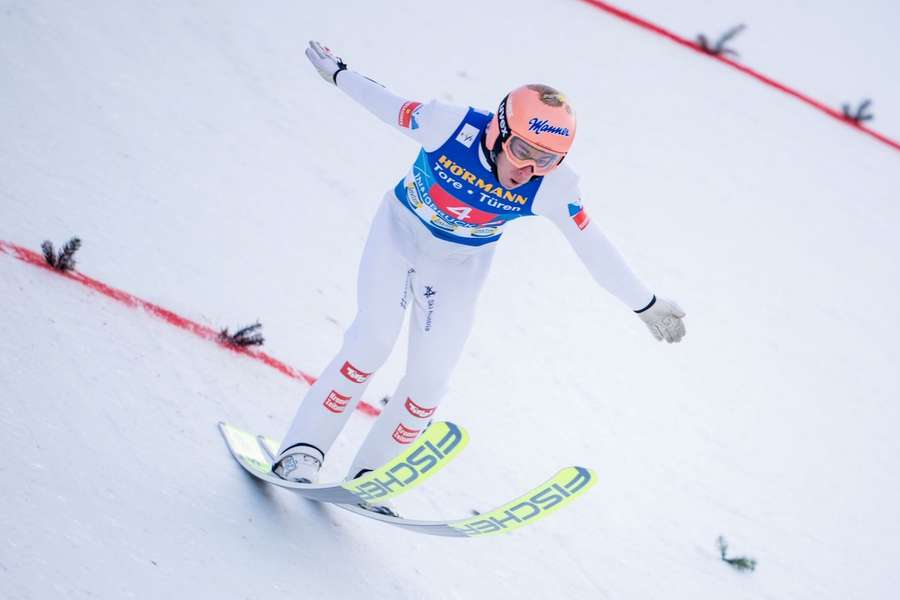 Stefan Kraft bei der Landung in Innsbruck.