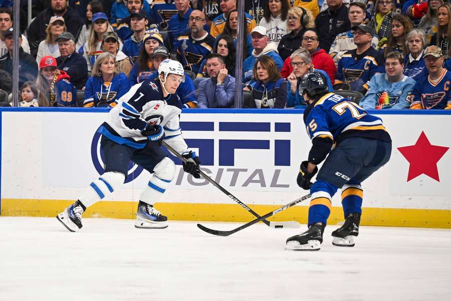 Kolejna wysoka porażka Winnipeg Jets. St. Louis Blues doprowadzili do remisu w rywalizacji