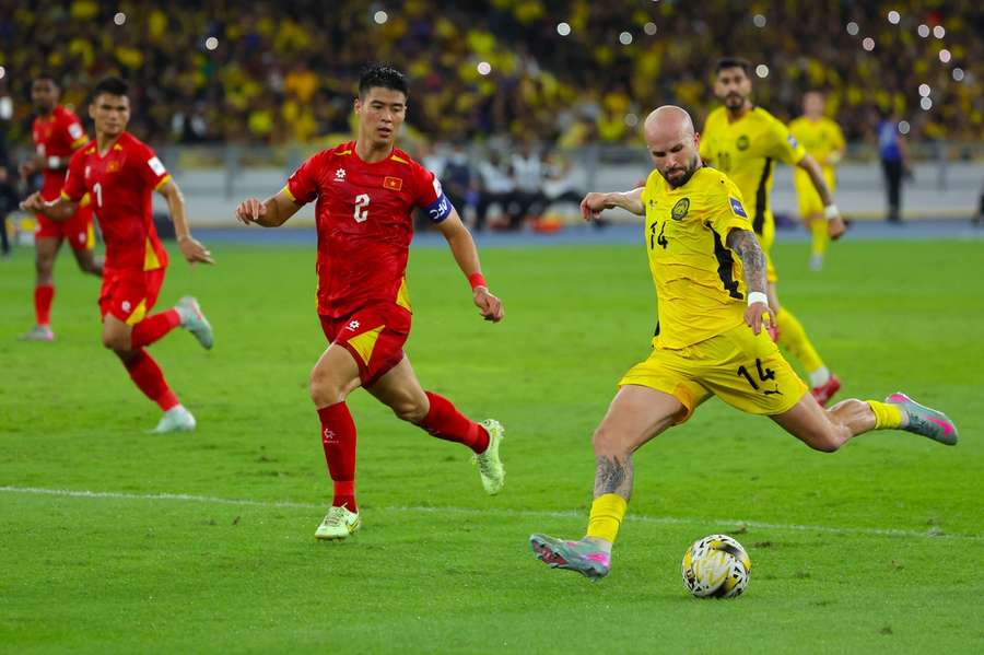 João Figueiredo (r.) im Spiel gegen Vietnam im Juni
