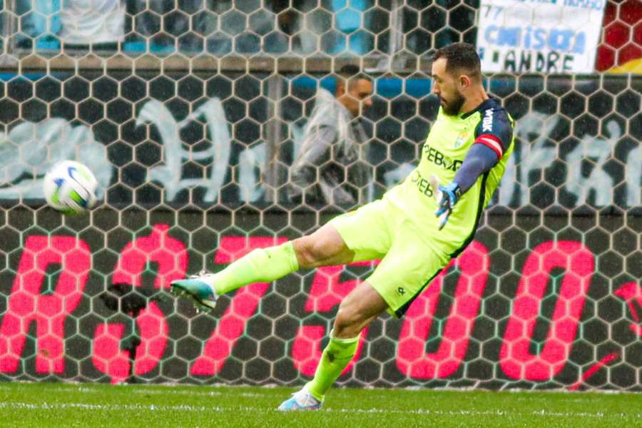 Walter criticou partidas de manhã do Brasileirão