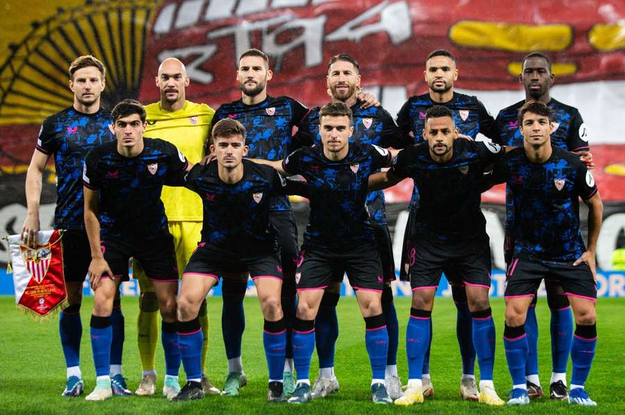 Sevilla nu a trecut de grupele UEFA Champions League și nu a reușit nici calificarea în Europa League