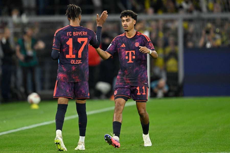 Brown (rechts) traf gegen den BVB zum 1:0 Brown (rechts) traf gegen den BVB zum 1:0
