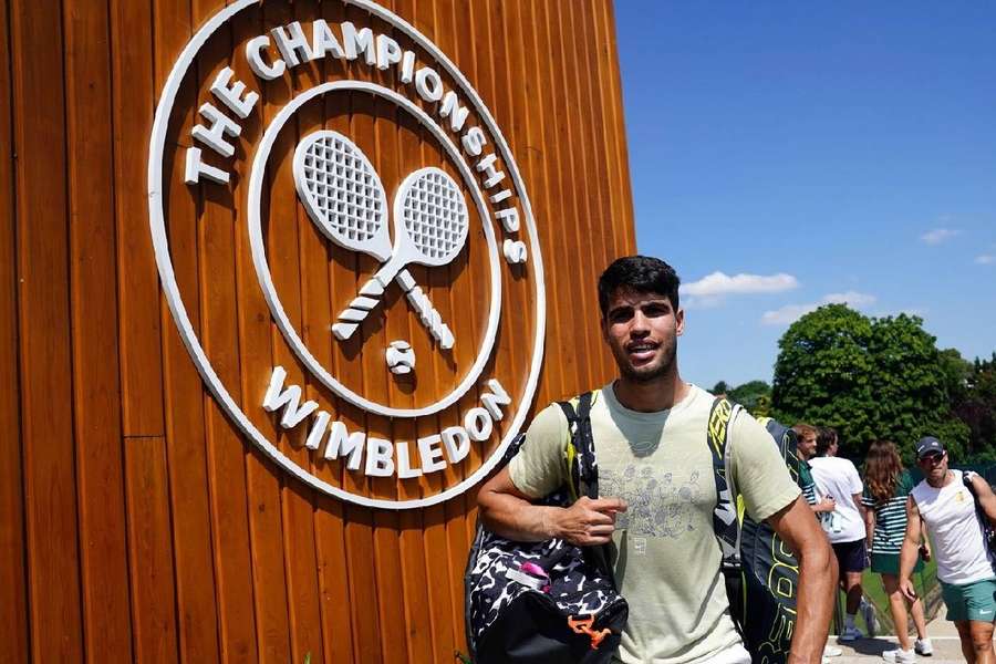 Alcaraz aspira a todo en Wimbledon.