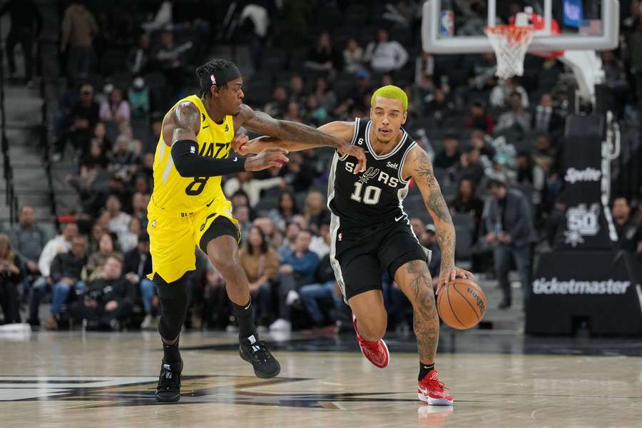 Jeremy Sochan zdobył sześć punktów, a jego zespół San Antonio Spurs wygrał z Utah Jazz