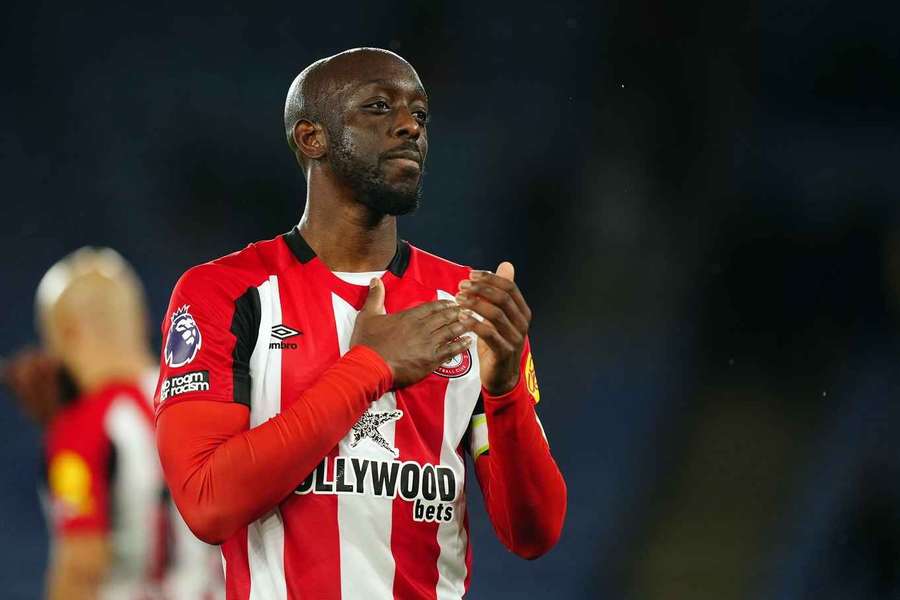 Newcastle "can't get the deal for Wissa over the line" as Isak deal looks unlikely