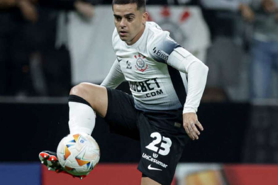Fagner possui contrato com o Corinthians até o fim da temporada 2026