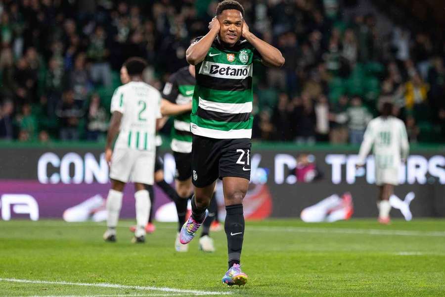 Geny Catamo abriu o marcador diante do Rio Ave