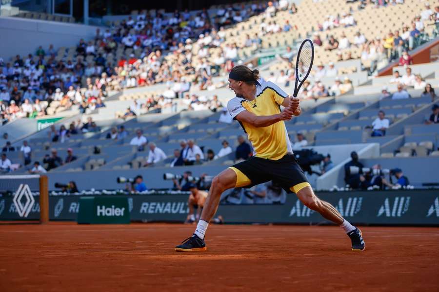 Zverev superou Ruud em jogo de 4 sets