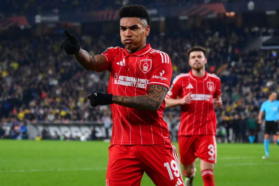 Igor Jesus foi um dos que balançou a rede na vitória do Forest Igor Jesus foi um dos que balançou a rede na vitória do Forest