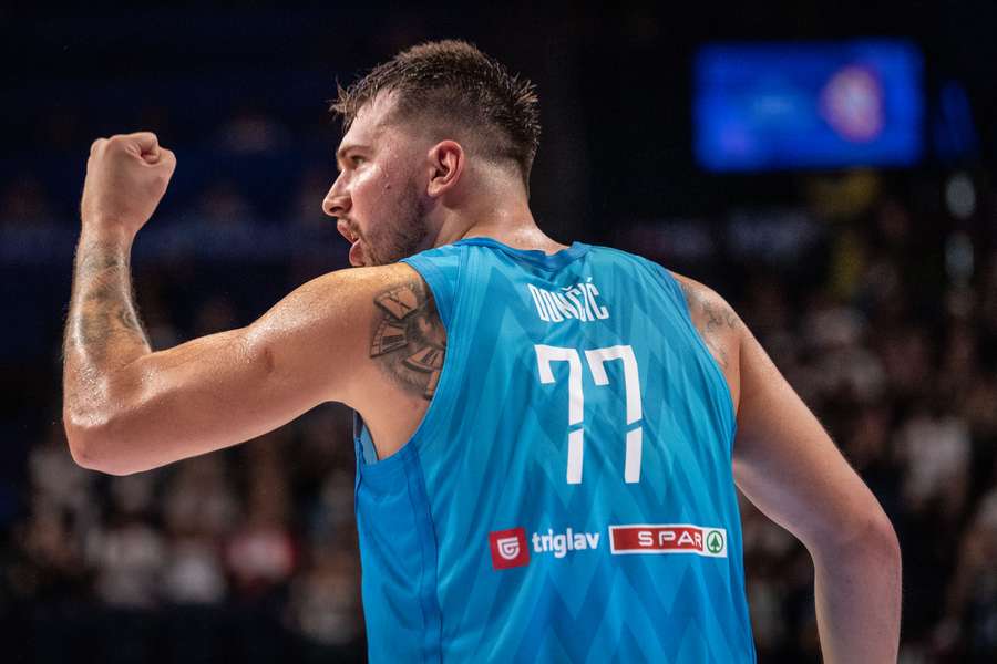 Dia 4 da Copa do Mundo de Basquete: EUA vencem Grécia; Doncic classifica a  Eslovênia