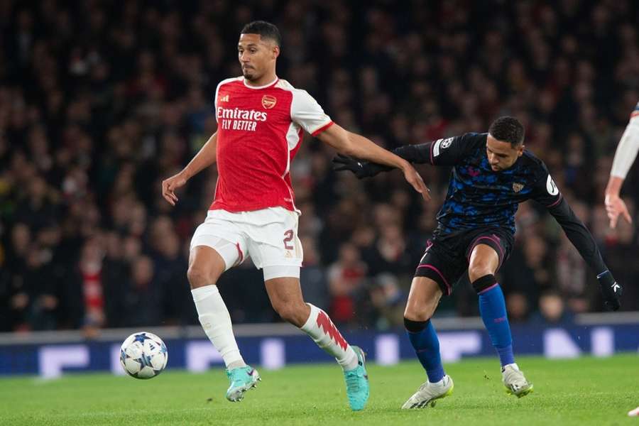 Saliba foi um dos pilares defensivos do time Saliba foi um dos pilares defensivos do time