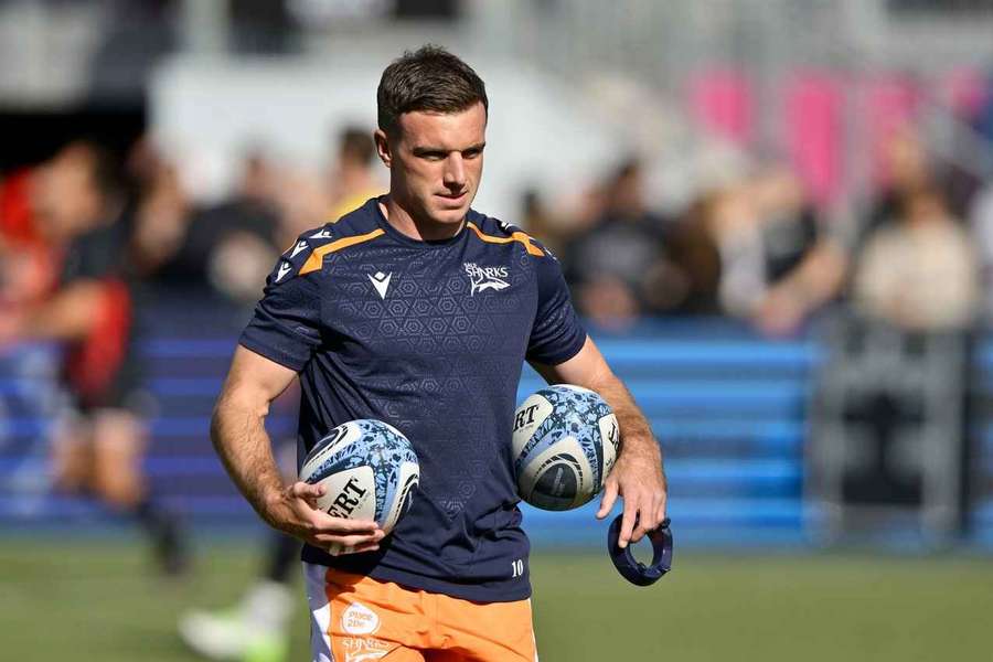 George Ford (Sale Sharks) in the warm up