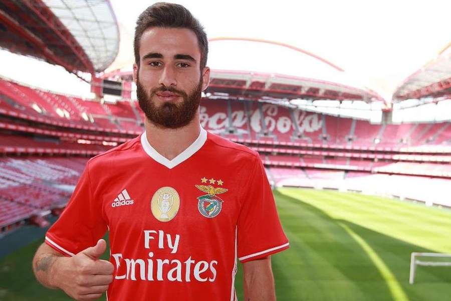 Rafa Silva vai assinar com o Benfica por duas épocas e meia