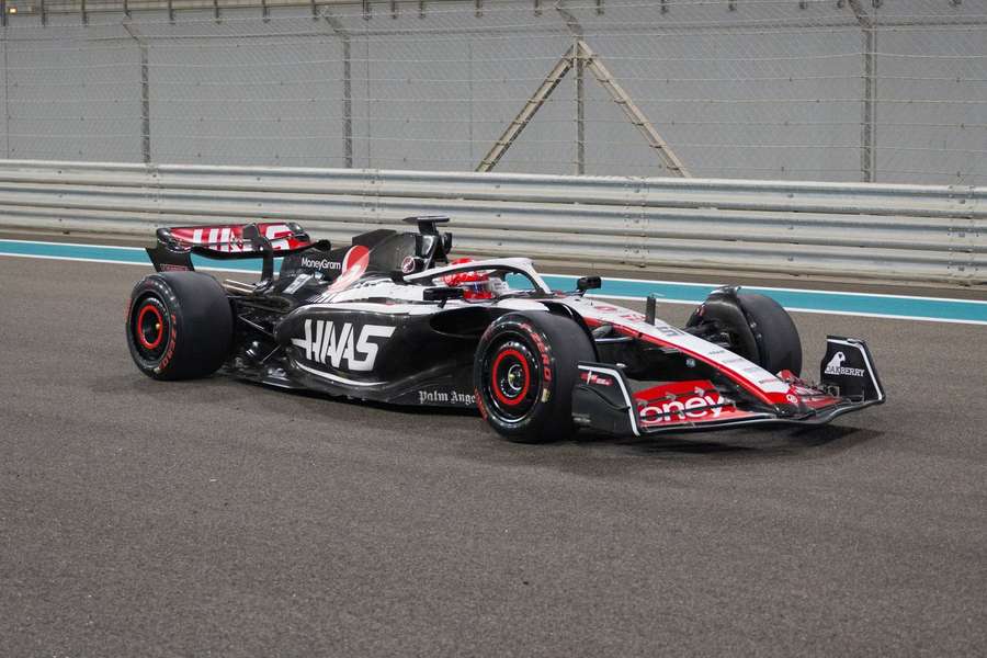 Der Haas-Rennstall von Nico Hülkenberg einen Blick auf seinen Rennwagen für die neue Saison gewährt.