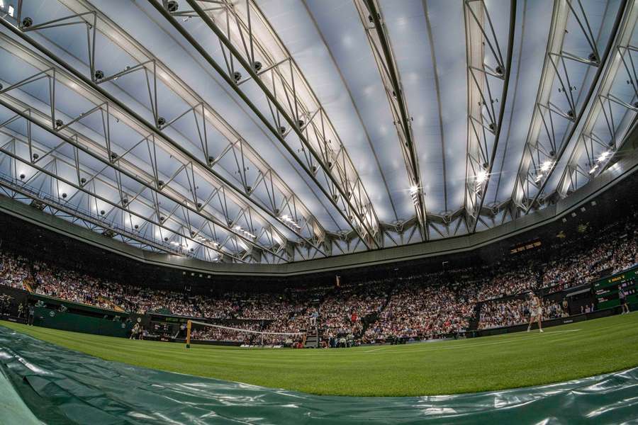 Tenis Flash: Kolejny dzień zmagań podczas Wimbledonu. Dziś w akcji Hurkacz i debliści