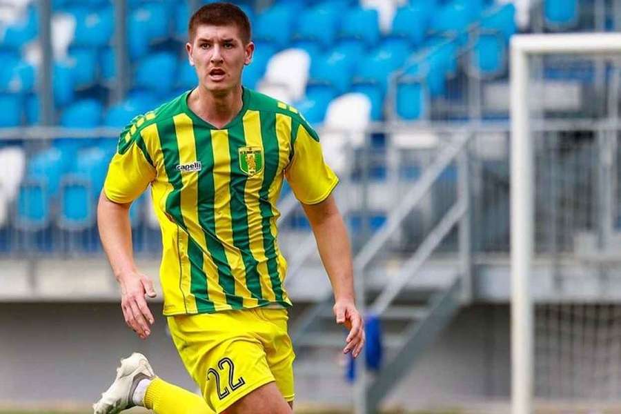 Alexandru Chivulescu "Chivu", central de 20 anos