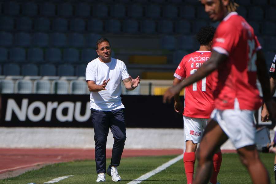 Vasco Matos, treinador do Santa Clara