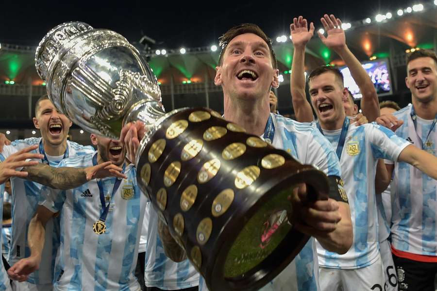 Copa América no Maracanã foi primeiro título de Messi pela Argentina