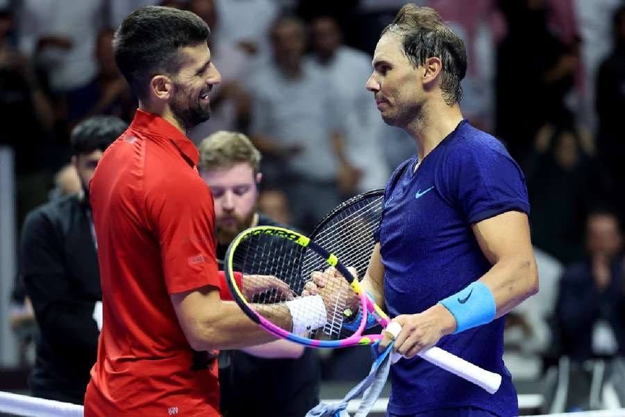 Djokovic cumprimenta Nadal no encerramento da última partida entre os dois