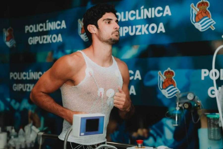 Guedes nos exames médicos