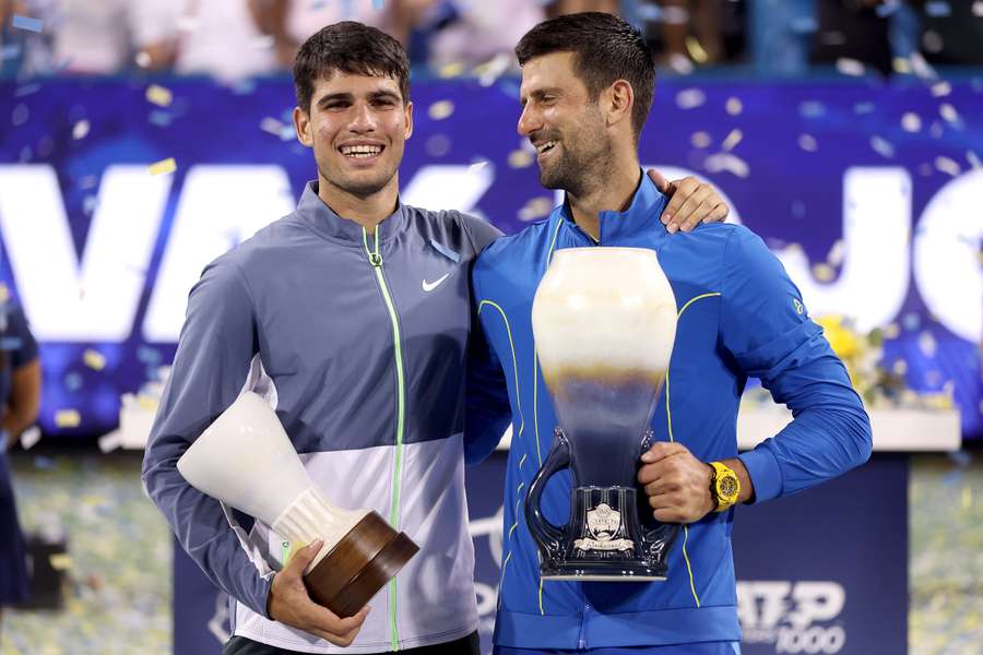 Reina la deportividad entre Alcaraz y Djokovic.