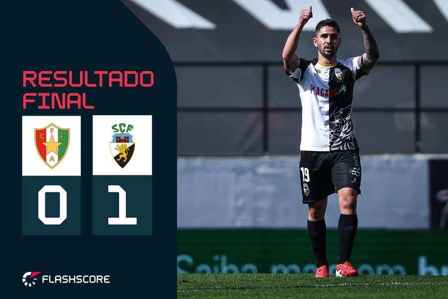 Rui Costa celebra o golo