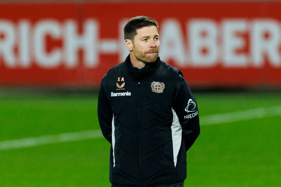 Xabi Alonso sonha em repetir o título da Bundesliga Xabi Alonso sonha em repetir o título da Bundesliga