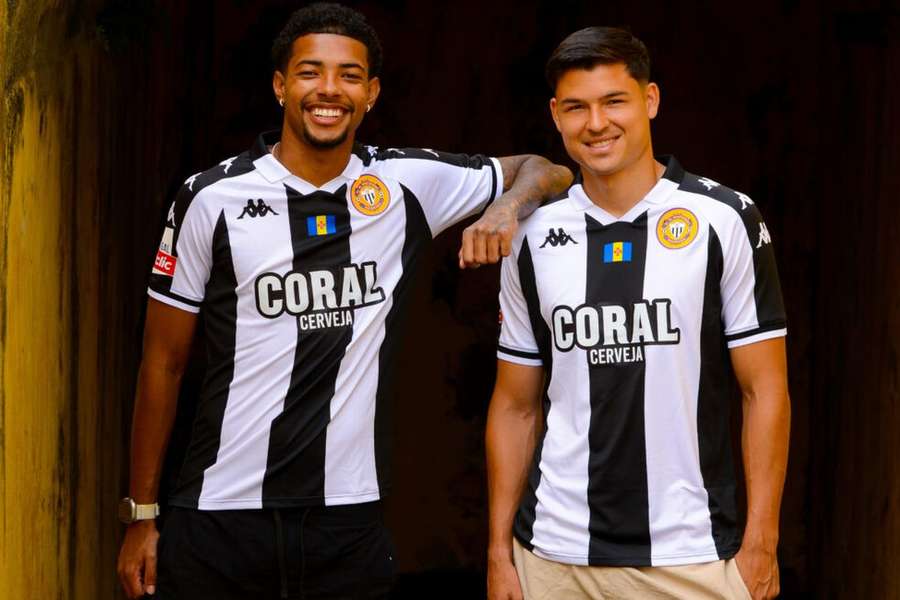 Nacional mantém o clássico preto e branco
