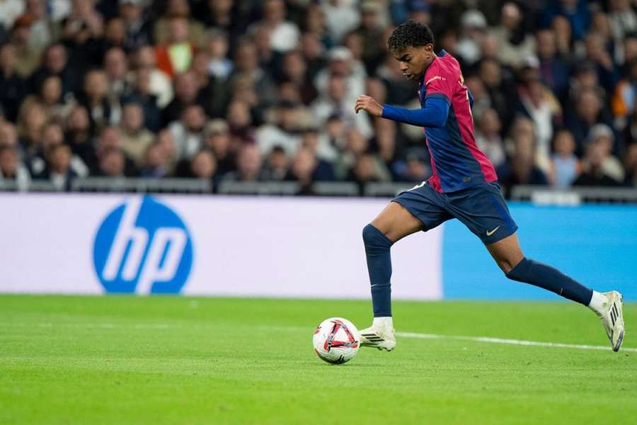 Lamine Yamal celebrates after scoring Barcelona's second goal against Athletic Club