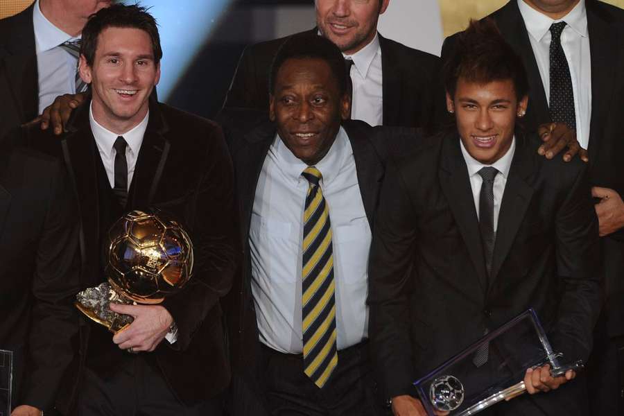 Neymar aqui com o Pelé numa gala da FIFA