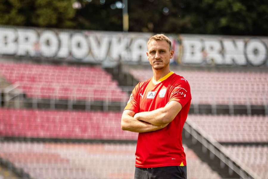 Zbrojovka oznámila další posilu, kterou je záložník Patrik Čavoš