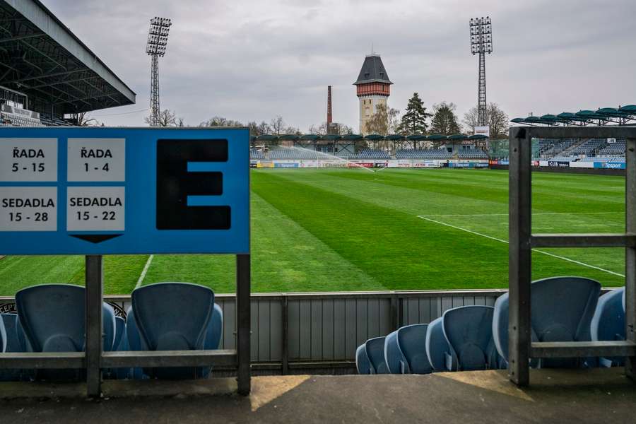 Kraj chtěl zachránit Dynamo, narazil však na zeď. Majitelka Ede odmítla desítky milionů Kraj chtěl zachránit Dynamo, narazil však na zeď. Majitelka Ede odmítla desítky milionů