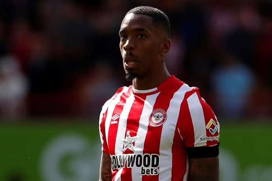 Ivan Toney foi alvo de insultos racistas nas redes sociais a 14 de outubro de 2022
