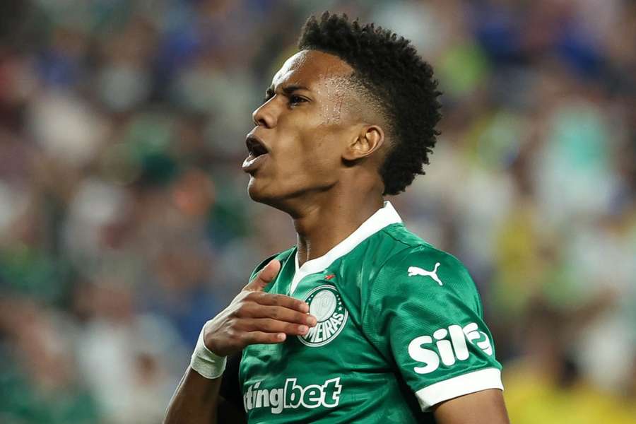 Estêvão se despediu do Palmeiras na derrota para o Chelsea no Mundial