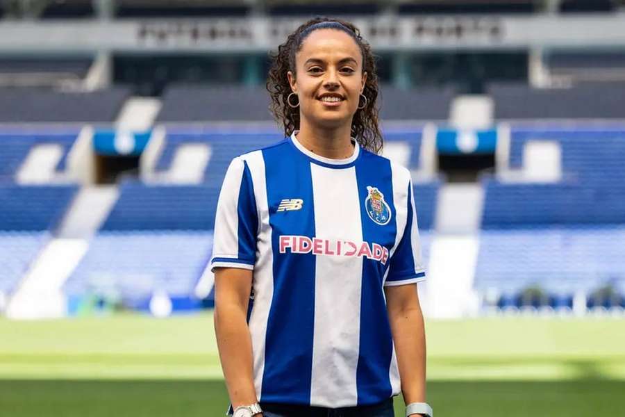 Mariana Azevedo renovou com o FC Porto Mariana Azevedo renovou com o FC Porto