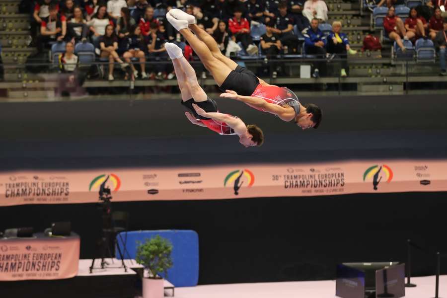 Diogo Abreu e Pedro Ferreira apuraram-se para as finais de trampolim sincronizado Diogo Abreu e Pedro Ferreira apuraram-se para as finais de trampolim sincronizado