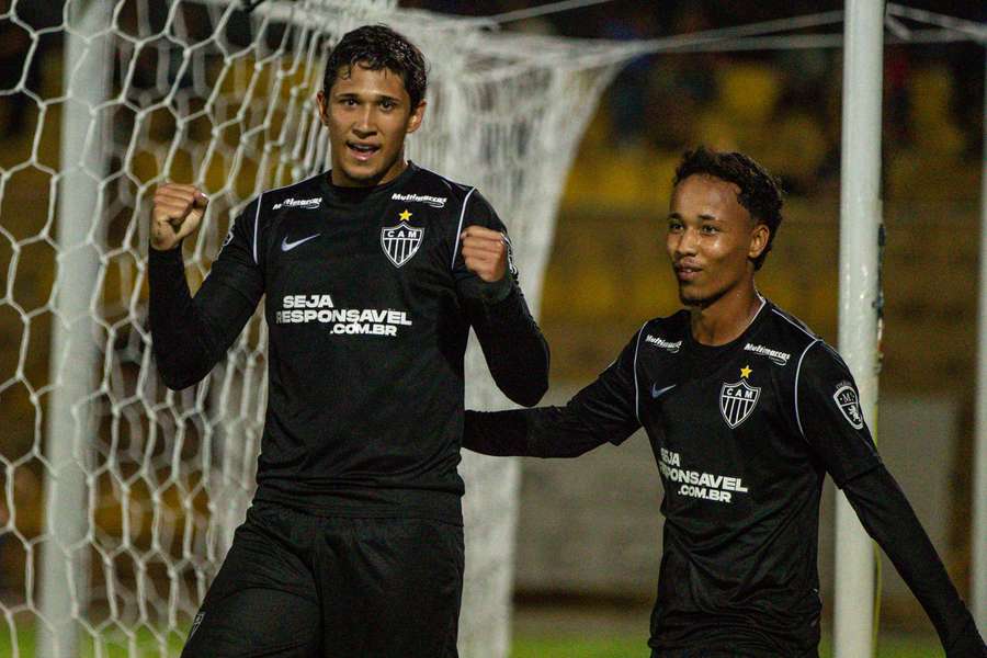 João Teixeira fez o primeiro do Galo na partida João Teixeira fez o primeiro do Galo na partida