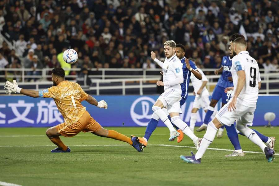 Valverde fez dois gols <mark>para</mark> o Real Madrid na decisão Valverde fez dois gols <mark>para</mark> o Real Madrid na decisão