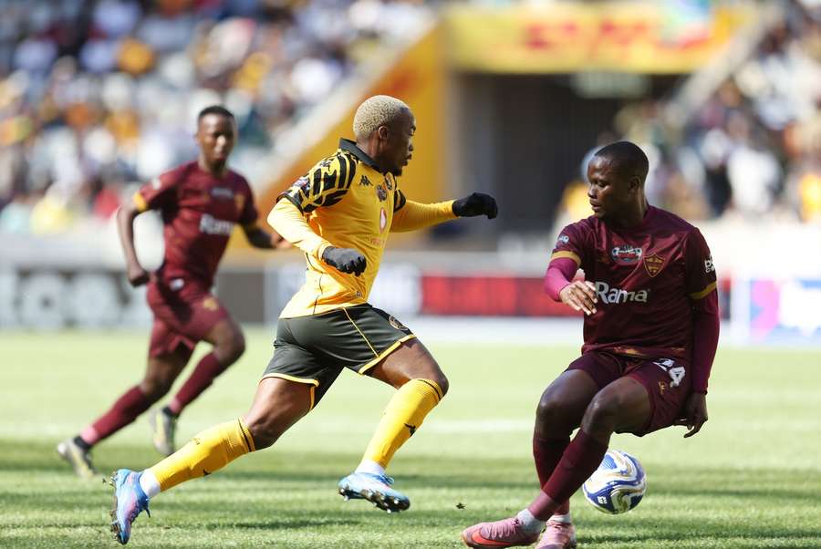 Khanyisa Mayo will be available for Kaizer Chiefs in Lubumbashi
