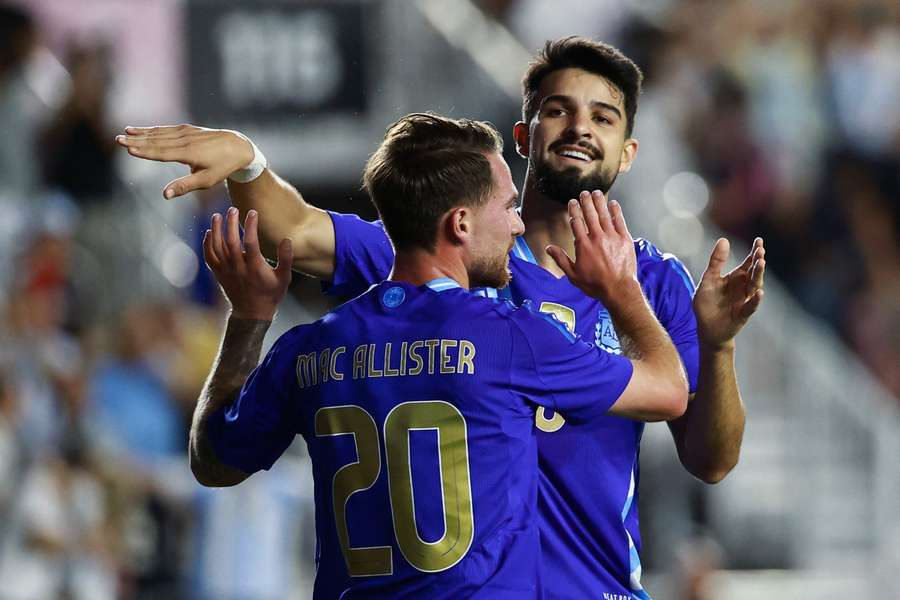 Flaco López fez sua estreia como titular na Argentina