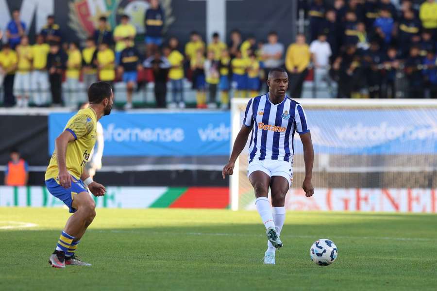 Tiago Djaló vestiu pela primeira vez a camisola do FC Porto