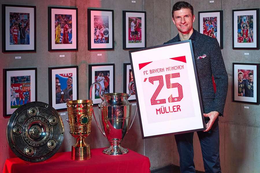 Thomas Müller vai ficar mais um ano na Baviera