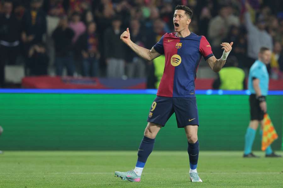 Lewandowski volvió a marcar al Borussia Dortmund