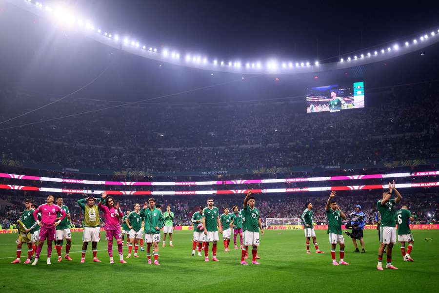 México foi eliminado no último jogo no Azteca México foi eliminado no último jogo no Azteca