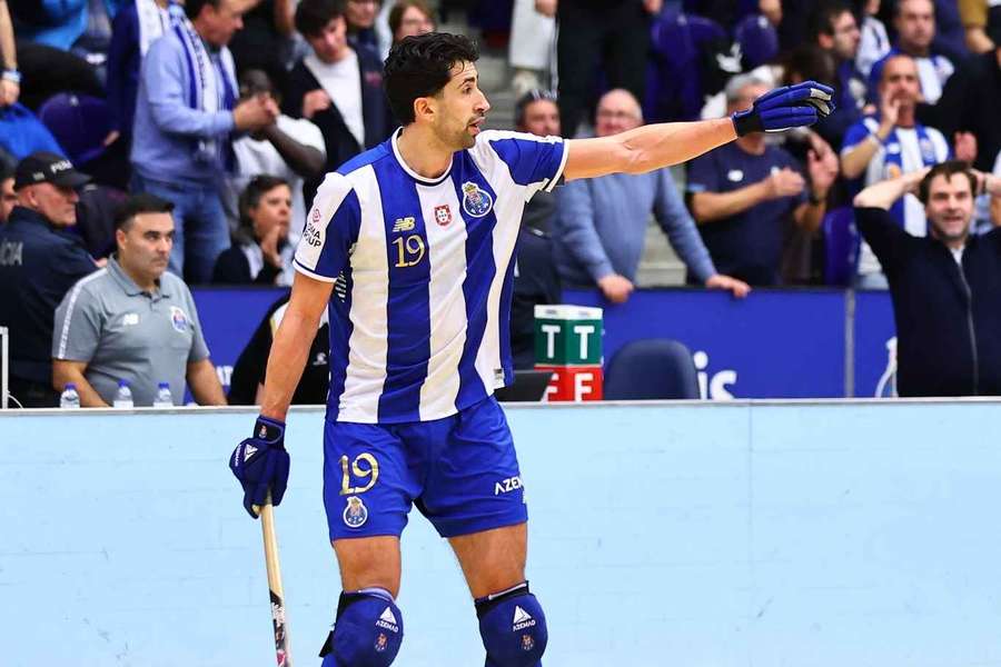 Carlo di Benedetto anotou um hat-trick